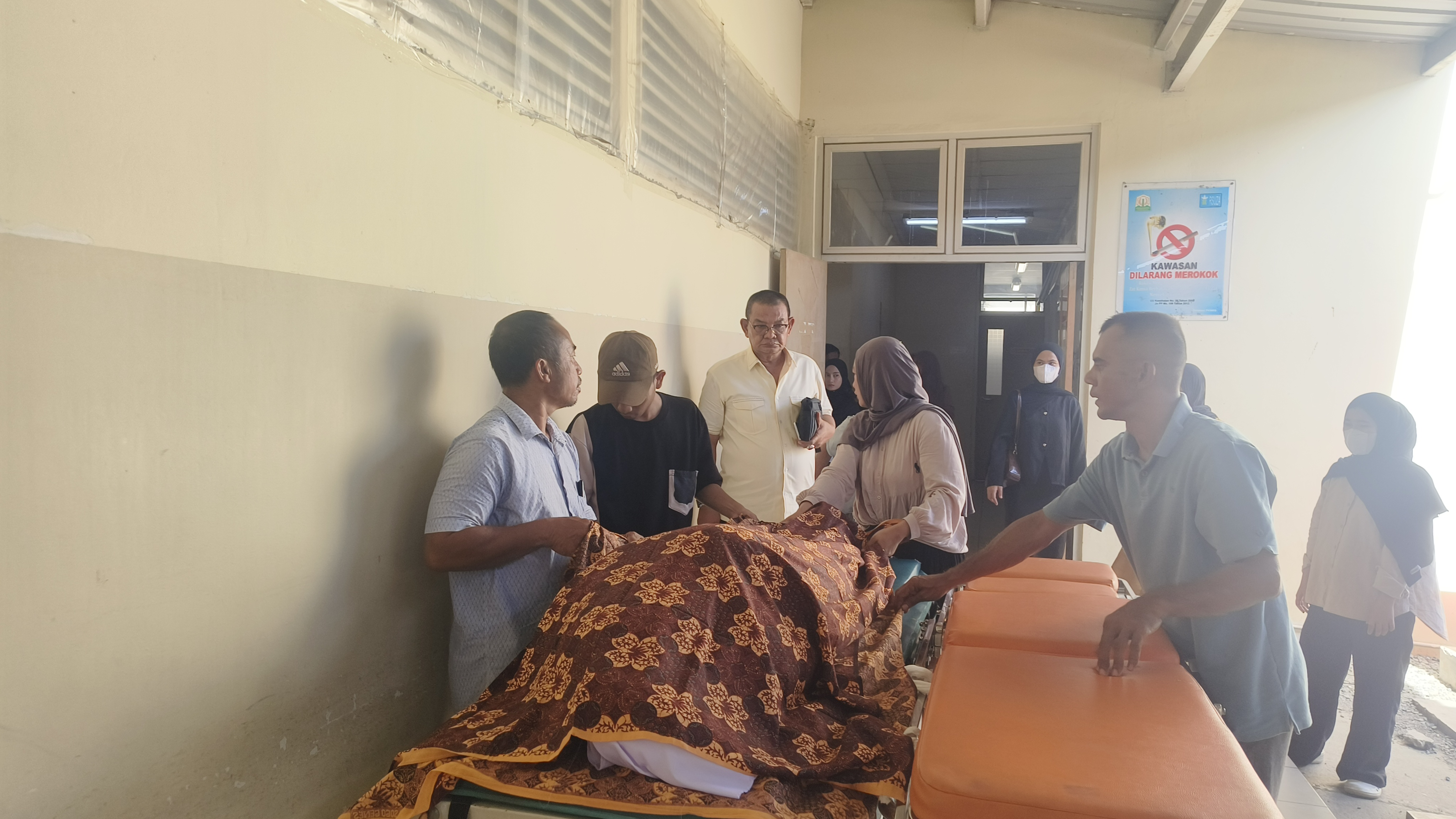 Komitmen Melayani! Iskandar DPRA Bantu Tuntaskan Kendala Pemakaman Warga Simeulue di RSZA