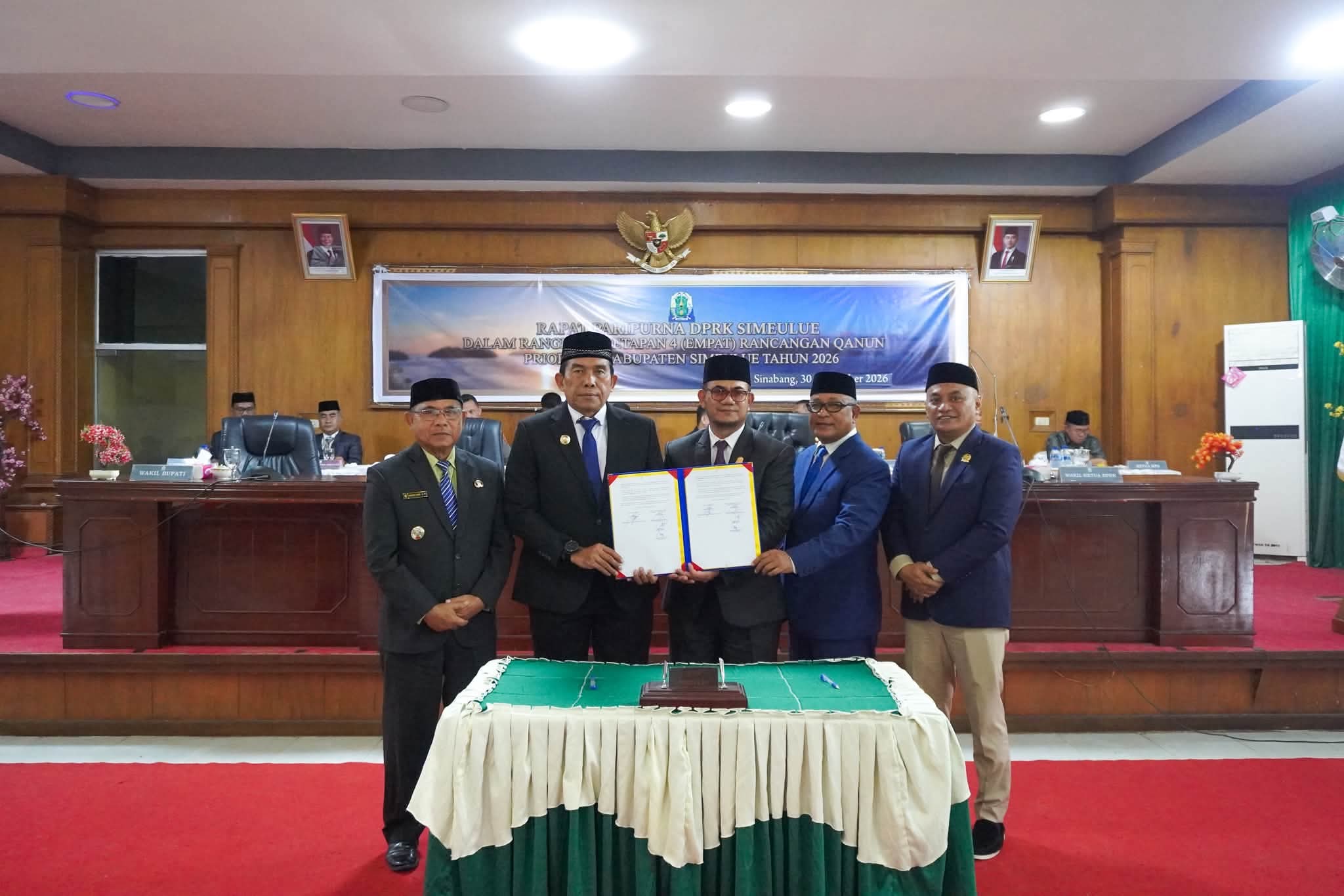 Empat Rancangan Qanun Prioritas Simeulue Disetujui, Bupati Monas : Saatnya Tancap Gas Menuju Simeulue Bermartabat