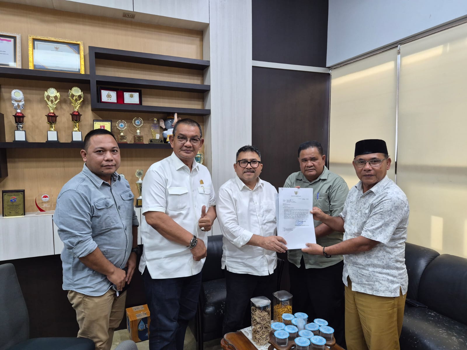 Anggota DPRA, Ir. Iskandar Desak Pemerintah Aceh Bangun Ulang Jembatan di Simeulue kondisinya sangat memprihatinkan