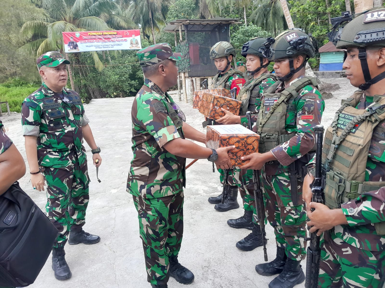 Kunker ke Pulau Simeulue Cut, Danrem 012/TU Hadir di Tengah-Tengah Prajurit, Bawa Harapan dan Semangat