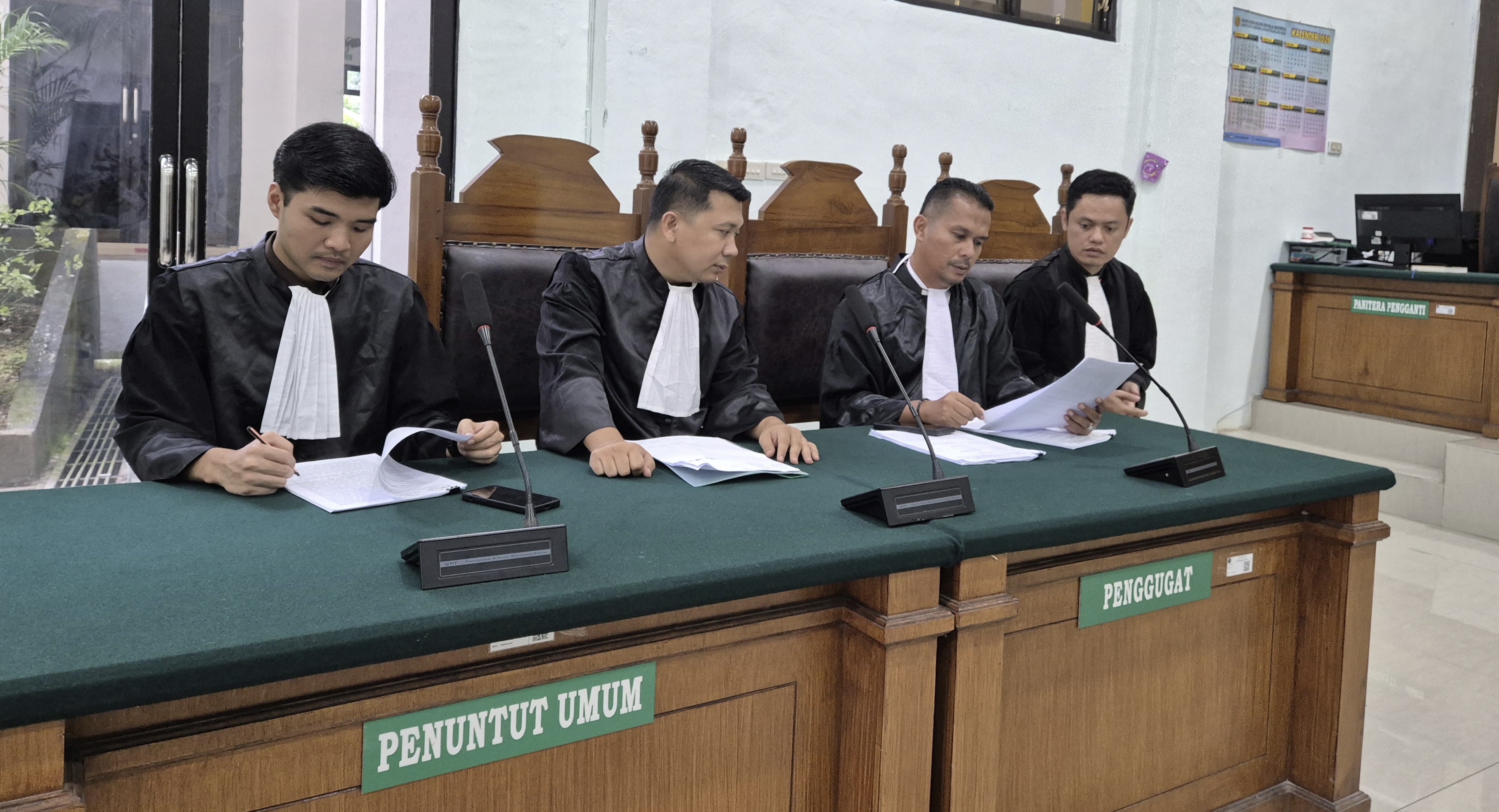 Tiga Terdakwa Korupsi Kominsa Simeulue Jalani Sidang Virtual Perdana, JPU Bacakan Dakwaan Berlapis