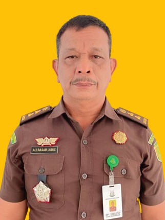 Kasi Penkum Kejati Aceh, Ali Rasab : Ada Dokumen dan Laptop Disita dari Pengeledahan Kantor PT Perindo unit Simeulue dan Pemeriksaan Masih Berlangsung.